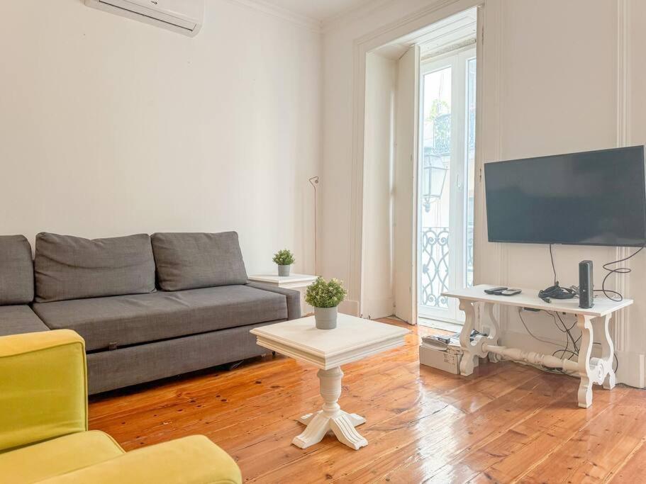 Home Mais Mouros Lisboa Εξωτερικό φωτογραφία